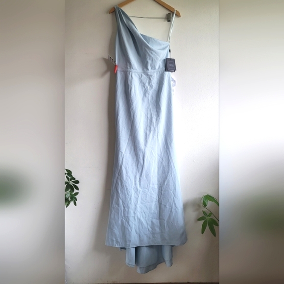 Ieena for Mac Duggal,‎ One Shoulder Mermaid Gown, Powder Blue, Size 6, NWT - Picture 5 of 16